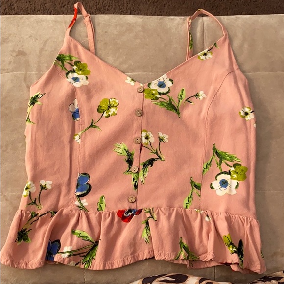 Tops - Floral crop top